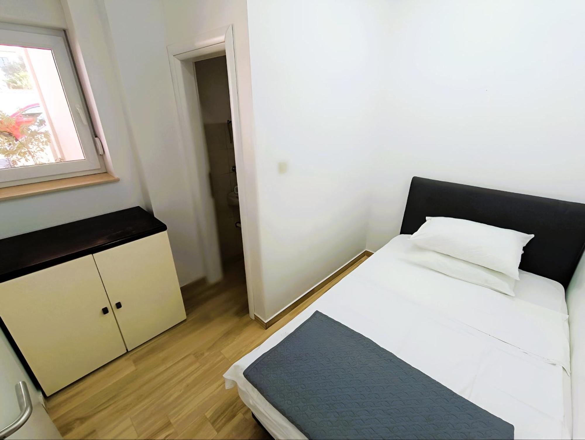 Apartments In Turanj, 20M From The Beach Sukošan Buitenkant foto